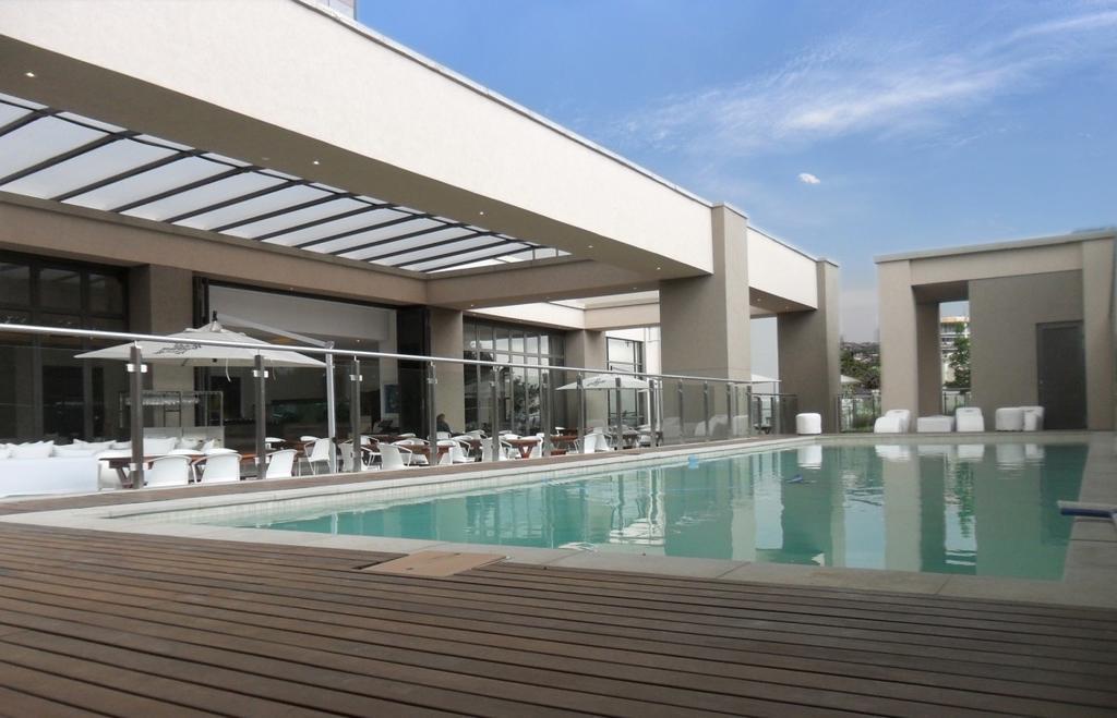 Sandton Skye Johannesburg Luxury Apartment Экстерьер фото